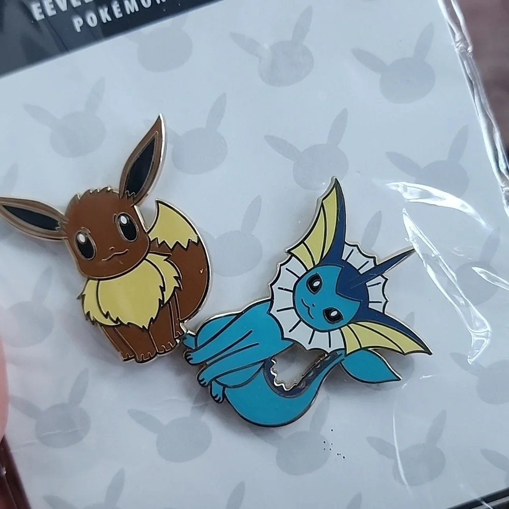 Pokemon Center Rare Eevee Vaporeon Pin Set